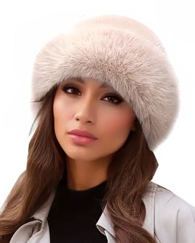 Czapka Damska Ciepła Futrzana Futerkowa Beżowa w kolorze Beżu Zimowa na Arena.pl