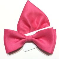 Amarantowa jasna mucha gładka jednolita z poszetką