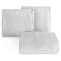 Ręcznik bawełniany zdobiony haftem z kolekcji Eva Minge 50X90 srebrny