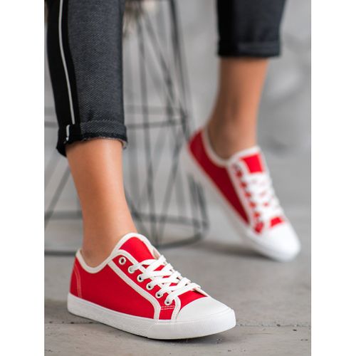 Czerwone Trampki r.41 na Arena.pl