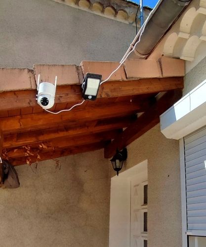 ZEWNĘTRZNA KAMERA SOLARNA OBROTOWA IP WIFI 4MP FULL HD DO MONITORINGU KARTA na Arena.pl