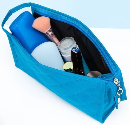 pikowana kosmetyczka podróżna na Arena.pl