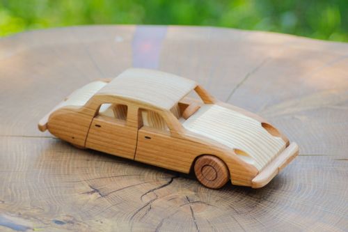 Model samochodu Citroen DS na Arena.pl