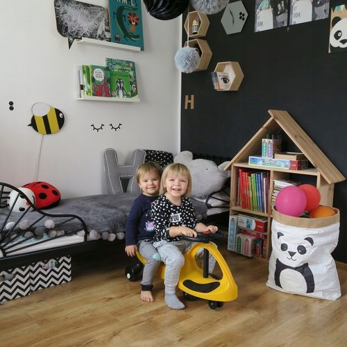 Jeździk Grawitacyjny Twistcar Dla Dzieci Świecące Kółka Kauczukowe LED na Arena.pl