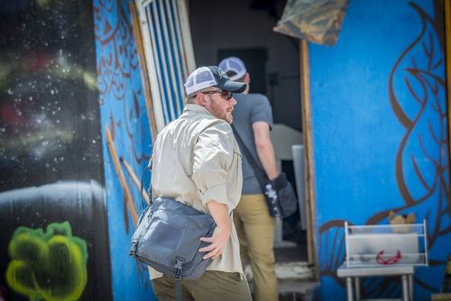 HELIKON Torba URBAN COURIER BAG Large Cordura Coyote na Arena.pl