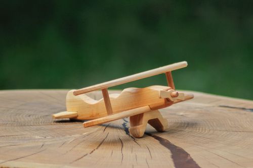 Samolot dwupłatowy "Albatros" na Arena.pl