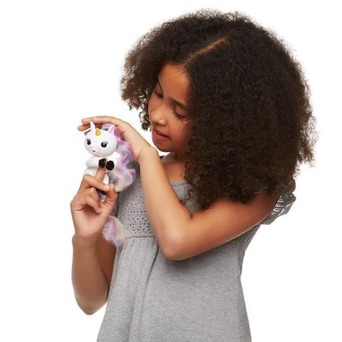 Fingerlings jednorożec Gigi na Arena.pl