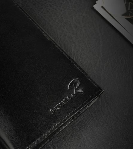 pojemny, pionowy portfel męski z połyskującej skóry naturalnej - ronaldo na Arena.pl