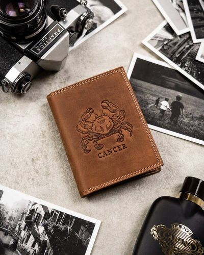 Męski portfel ze wzorem znaków zodiaku Always Wild na Arena.pl