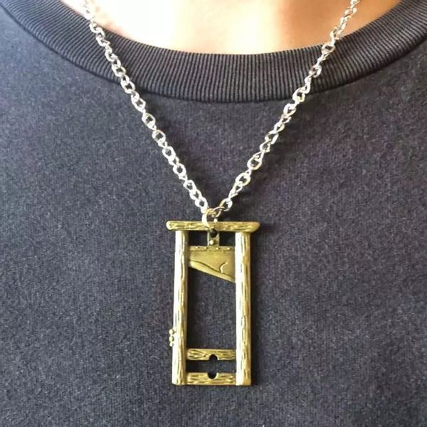 Wisiorek Gilotynka Ścięcie Stracenie Szafot Wyrok zdjęcie 5