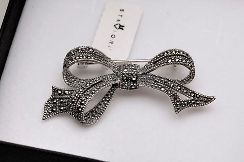 Srebrna broszka Staviori na Arena.pl