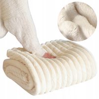 Koc 160x200 pluszowy wytłaczany w grube pasy puchaty narzuta kremowy