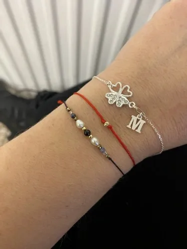 Srebrna bransoletka z koniczynką koniczynka DOWOLNA LITERKA PUDEŁKO 925 na Arena.pl