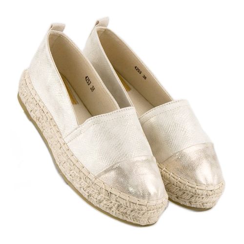 Wsuwane espadryle na platformie r.37 na Arena.pl