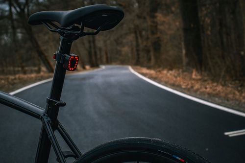 LAMPKA ROWEROWA TYLNA LED NA ROWER ŚWIATŁO CZERWONE MOCNE TYŁ AKU USB VAYOX na Arena.pl