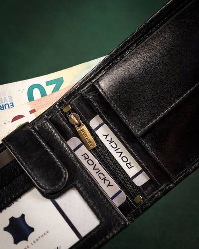 elegancki, skórzany portfel męski bez zapięcia zewnętrznego - rovicky na Arena.pl