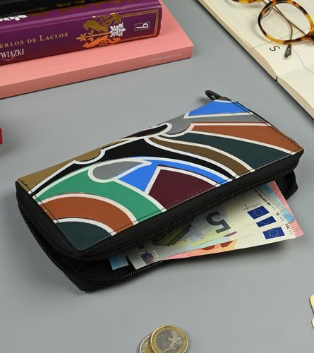 portfel damski w typie piórnika ze zdobioną fakturą, skóra naturalna na Arena.pl