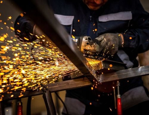 SZLIFIERKA KĄTOWA SIECIOWA 1750 Z REGULACJĄ OBROTÓW I ZESTAWEM TARCZ na Arena.pl