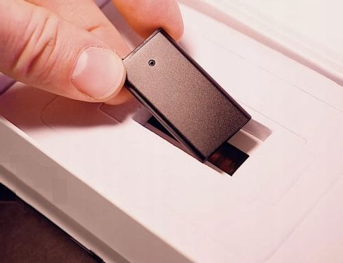 Dyktafon mini mały szpiegowski 32GB podsłuch na Arena.pl