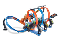 TOR SAMOCHODOWY HOT WHEELS PĘTLE GROZY 1:64 Z SAMOCHODZIKIEM FTB65