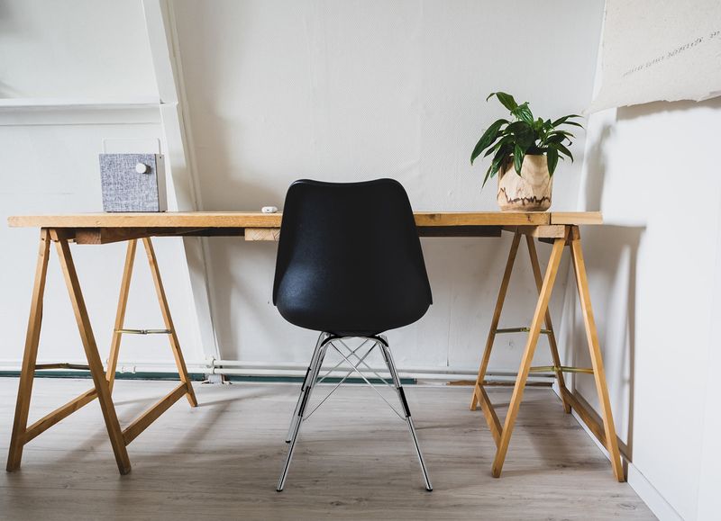 Krzesło Eris PP czarne z tworzywa zdjęcie 2