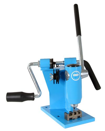 NICIARKA Z PRASKĄ DO ŁAŃCUCHÓW na Arena.pl