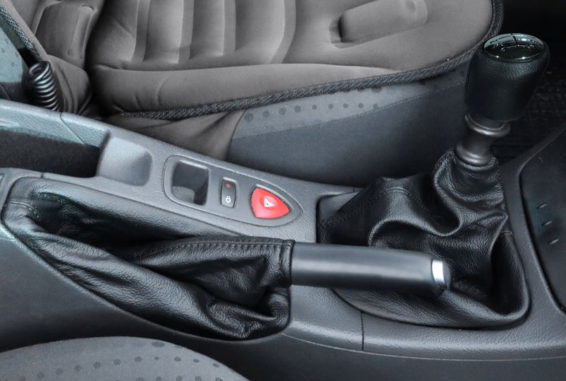 RENAULT LAGUNA 2 - kpl mieszki biegi+hamulec+gałka zdjęcie 3