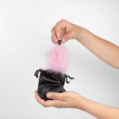 sparkling strawberry edible powder & feather tickler kit cod. na Arena.pl