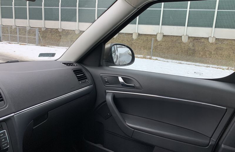 Audi Q2, Q3, Q5, Q7, Q8, TT - Listwy chrom do WNĘTRZA chromowane zdjęcie 8