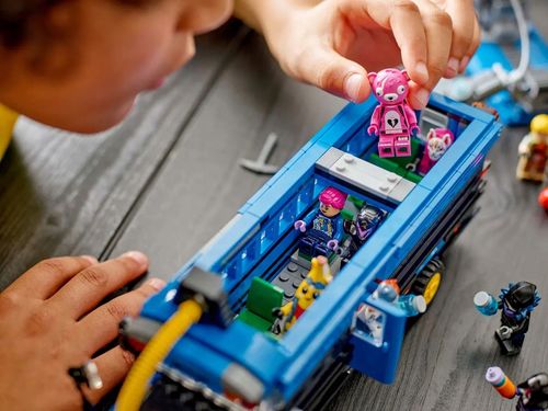 77073 - lego fortnite - bus bojowy na Arena.pl
