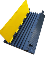 Najazd kablowy 5 kanałowy osłona kabli 30 ton NK-5